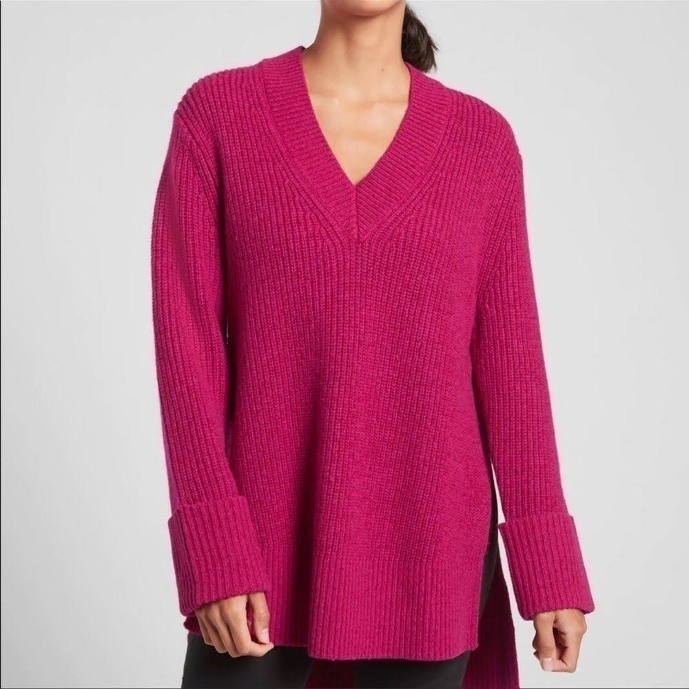 Athleta Shasta V Neck Knit Sweater Pink Size XS Women’s
